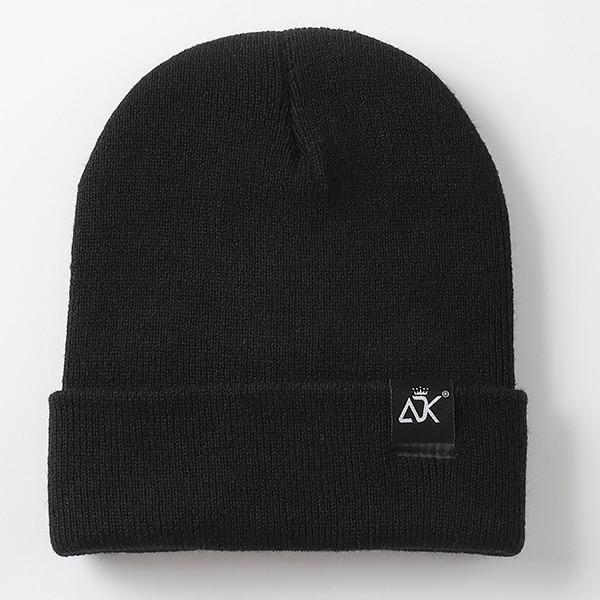 black-knitted-modern-urban-unisex-warm-hat